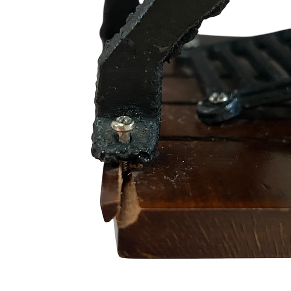 Sewing Machine Music Box Plays Beatles Yesterday 1982 George Good Corp Damaged - Picture 2 of 15